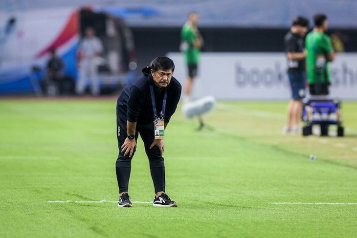 HLV Indra Sjafri bị sa thải, sau khi tuyển U20 Indonesia sớm bị loại ở Giải U20 châu Á 2025 - Ảnh 1.
